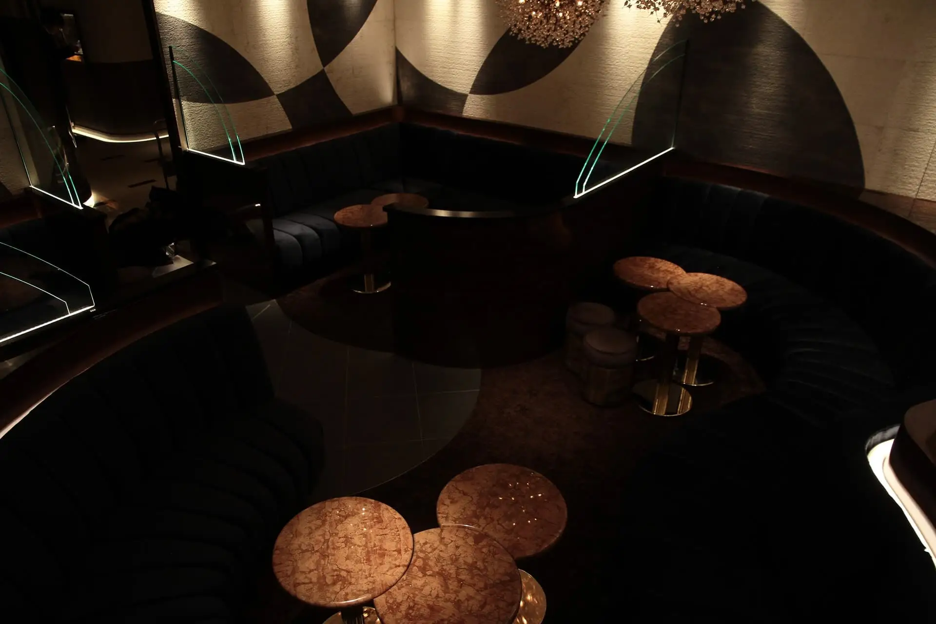 お客様とは|高級クラブホステスの心得|体験入店される方へ